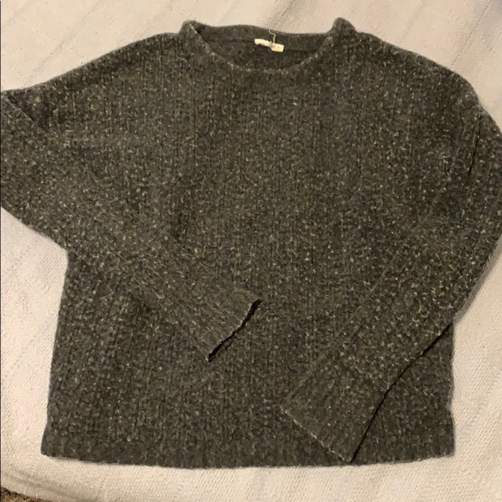 Grey sweater